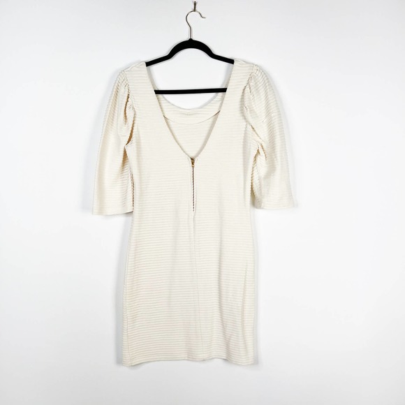 White ribbed dress puff shoulders low back Size Medium - Large - Picture 5 of 9